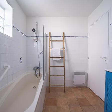 Nouveau ! Maison Familiale A 100m De La * 圣特罗让莱班